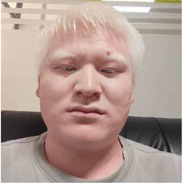 30岁岁安徽单身帅哥 - 山南吉缘网