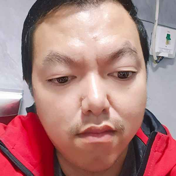 38岁岁江苏单身帅哥 - 山南吉缘网