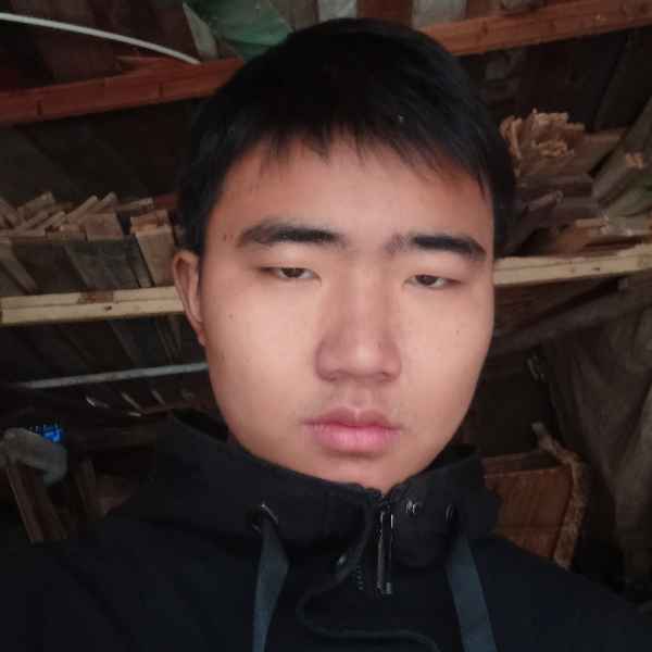 24岁岁四川单身帅哥 - 山南吉缘网