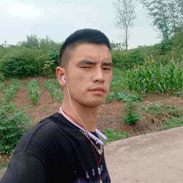 35岁岁四川单身帅哥 - 山南吉缘网