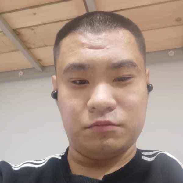 25岁岁山东单身帅哥 - 山南吉缘网