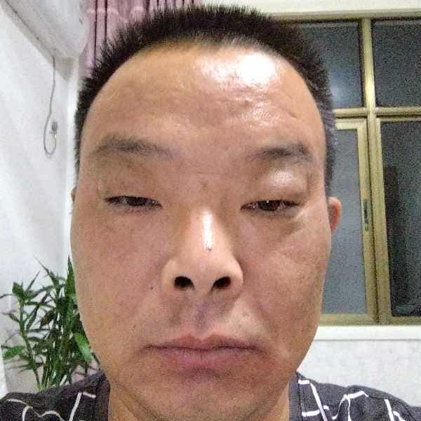 48岁岁江苏单身帅哥 - 山南吉缘网