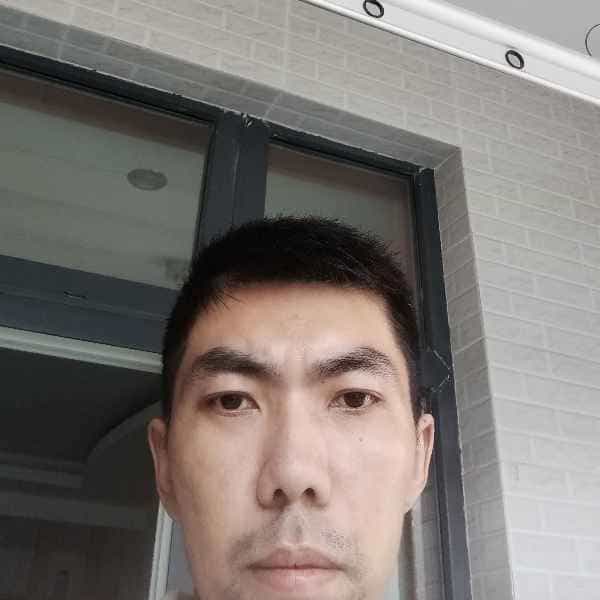 39岁岁江苏单身帅哥 - 山南吉缘网