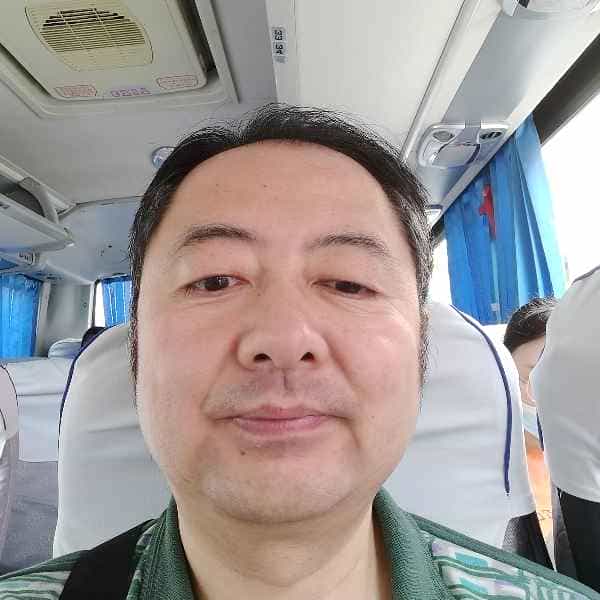 52岁岁辽宁单身帅哥 - 山南吉缘网