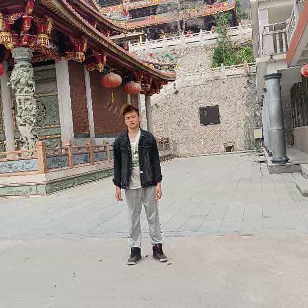 28岁岁江西单身帅哥 - 山南吉缘网