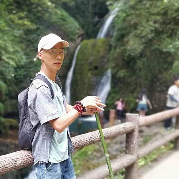 29岁岁四川单身帅哥 - 山南吉缘网