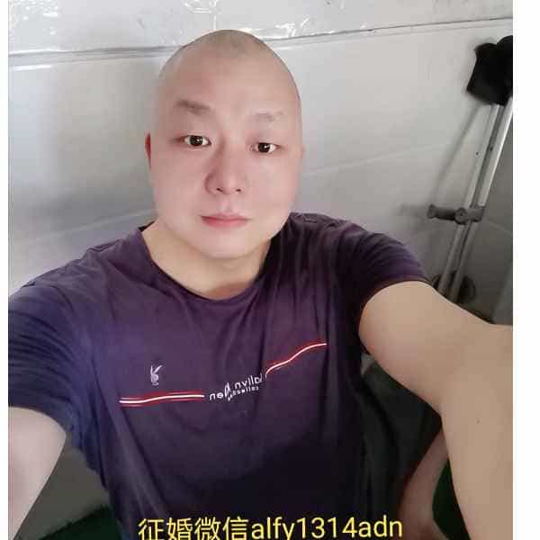 45岁岁湖南单身帅哥 - 山南吉缘网