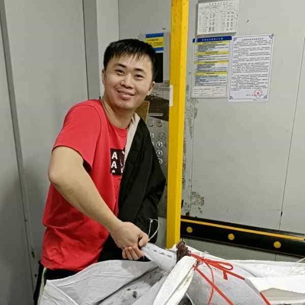 31岁岁福建单身帅哥 - 山南吉缘网