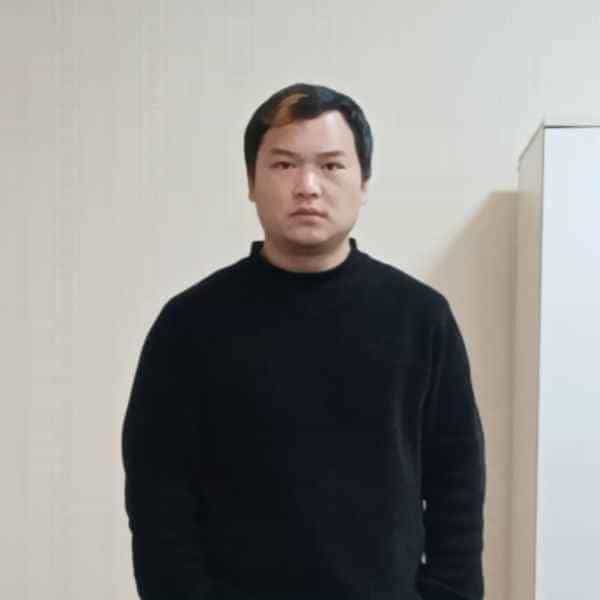 33岁岁四川单身帅哥 - 山南吉缘网