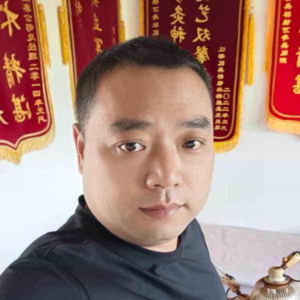 44岁岁江苏单身帅哥 - 山南吉缘网