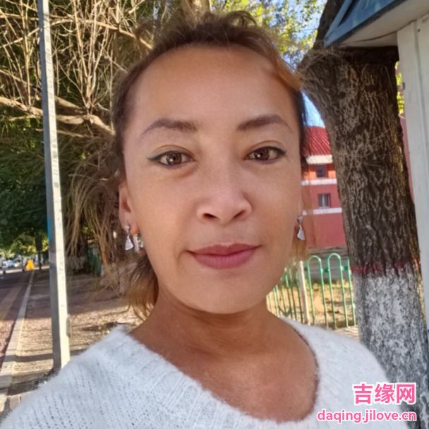 51岁岁黑龙江单身美女 - 山南吉缘网