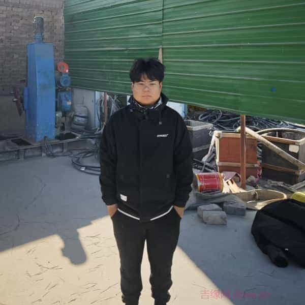 33岁岁河北单身帅哥 - 山南吉缘网