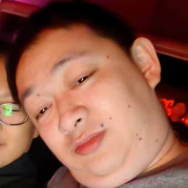 39岁岁辽宁单身帅哥 - 山南吉缘网