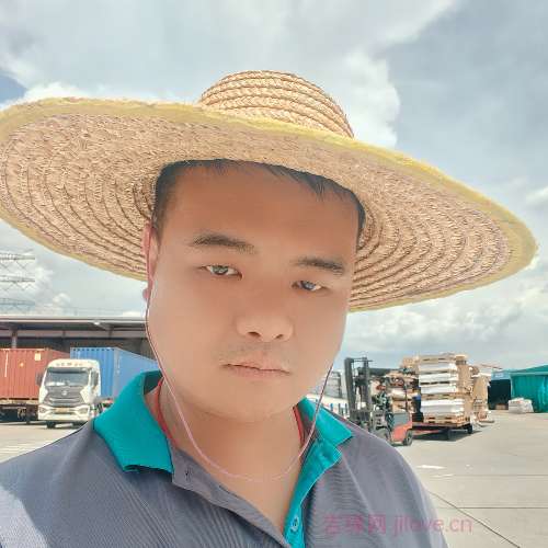 33岁岁湖南单身帅哥 - 山南吉缘网